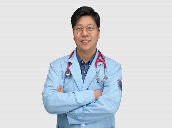 김희성 원장 사진